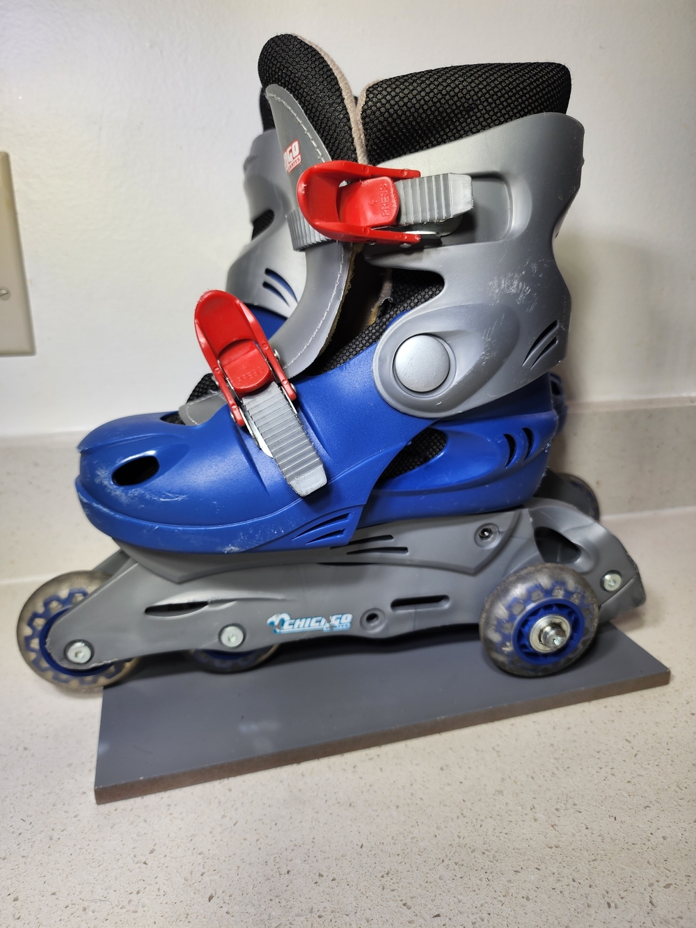 Chicago Kids Adjustable Blue and Gray Training Inline Skates Unisex SZ 1-4